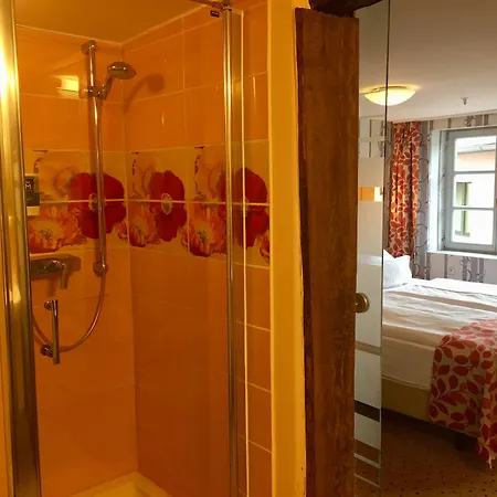 Maerchenhotel Pensión Bergen Auf Rugen
