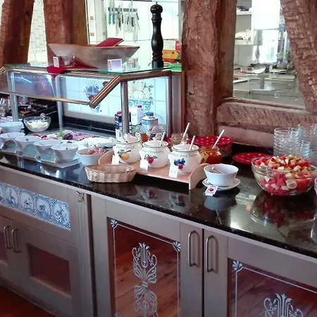 Pensionat Maerchenhotel 3*