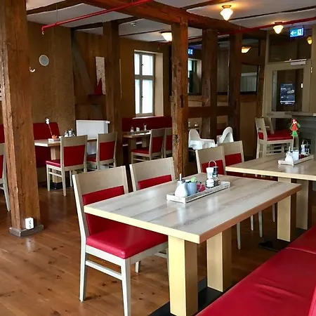 Maerchenhotel Pensionat Bergen Auf Rugen